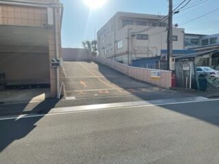駐車場入口